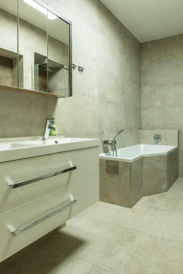Apartment Exclusive 3 Bedroom Top-notch Flat, Great Location Prag